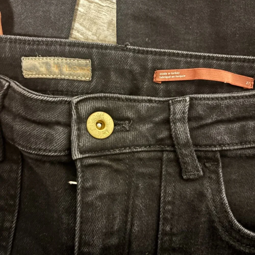 Pilcro The Icon Flare Jeans Size 27 Black Distressed - Picture 5 of 5